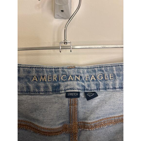 American Eagle Curvy Straight Jeans Womens 8 Light Wash Distressed Ripped - Picture 3 of 6